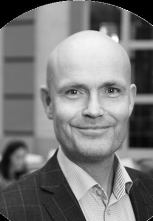 Marcus Feldt, Affärs- och programutvecklare inom Executive Education med fokus på bolagsstyrning, riskhantering, regelefterlevnad, finans och försäkring.